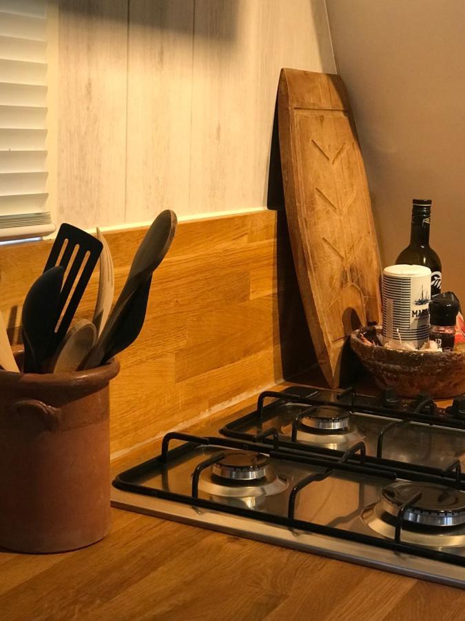 Heavenly Renovated Cabin Near Pittoresque Durbuy - Whistler Villa Kültér fotó